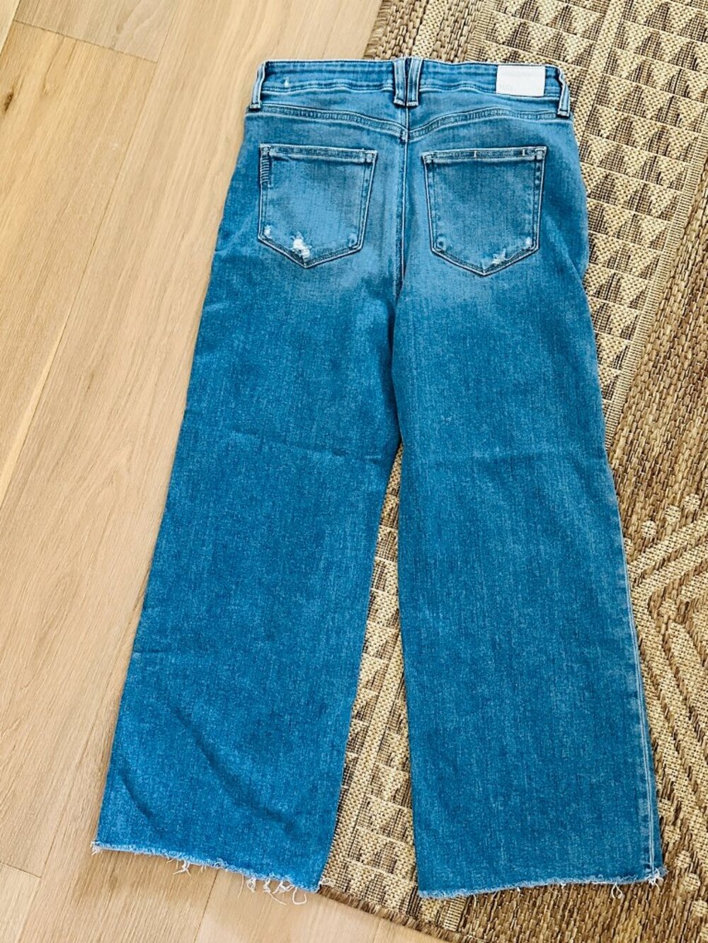 PAIGE Anessa size 28 wide leg raw edge jeans - Picture 5 of 8